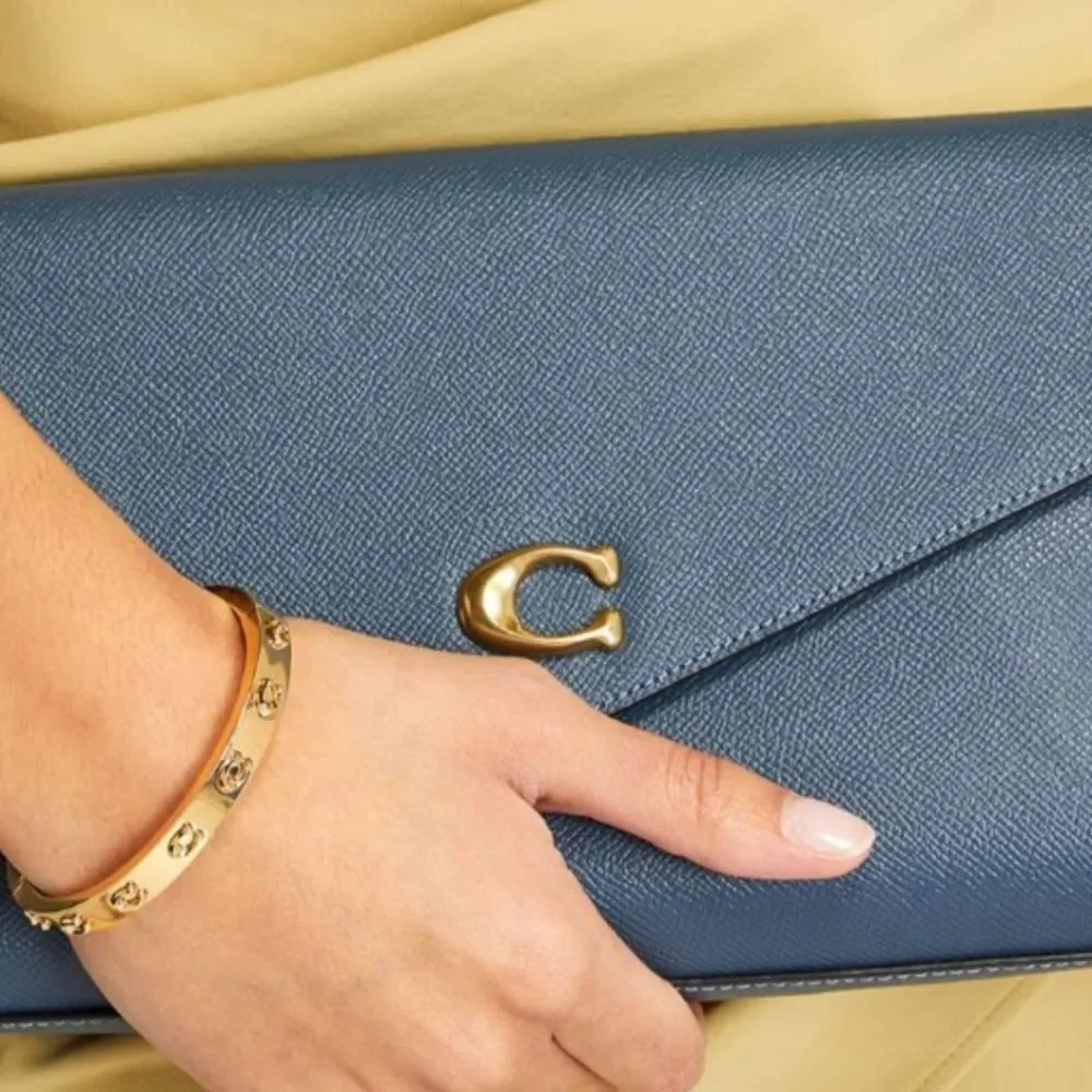Coach Logo C Hinged Bangle Bracelet‎ - Picture 3 of 10